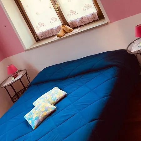 La Casa Degli Gnomi * Lillianes